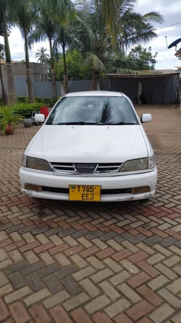 Toyota Carina Ti Sedan Full AC, New Tires