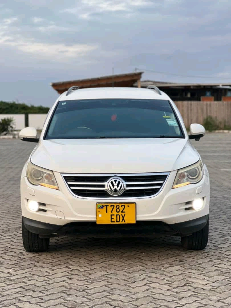 Volkswagen Tiguan SUV 2011 Low Mileage