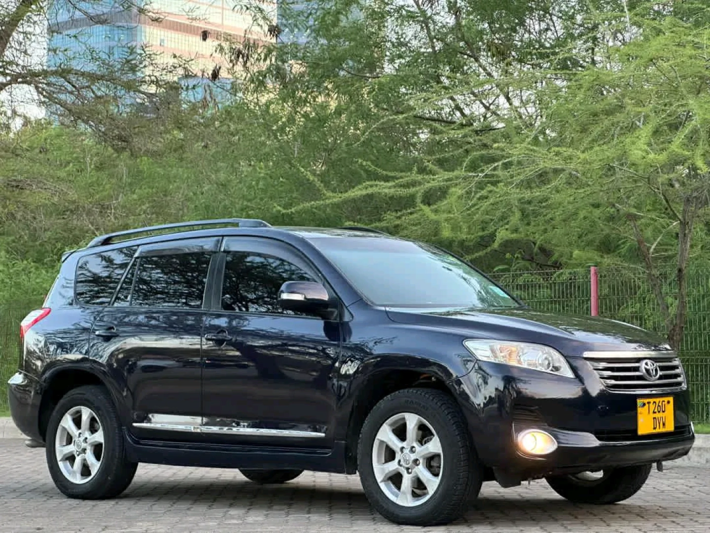 Toyota Vanguard 2008 SUV - Clean Condition thumbnail 2