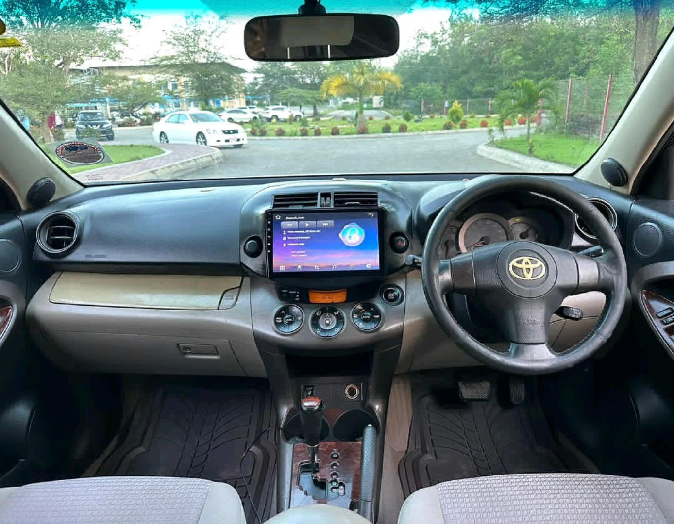 Toyota Vanguard 2008 SUV - Clean Condition thumbnail 9
