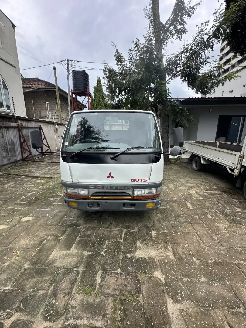 Mitsubishi Canter Guts 1998 thumbnail 2