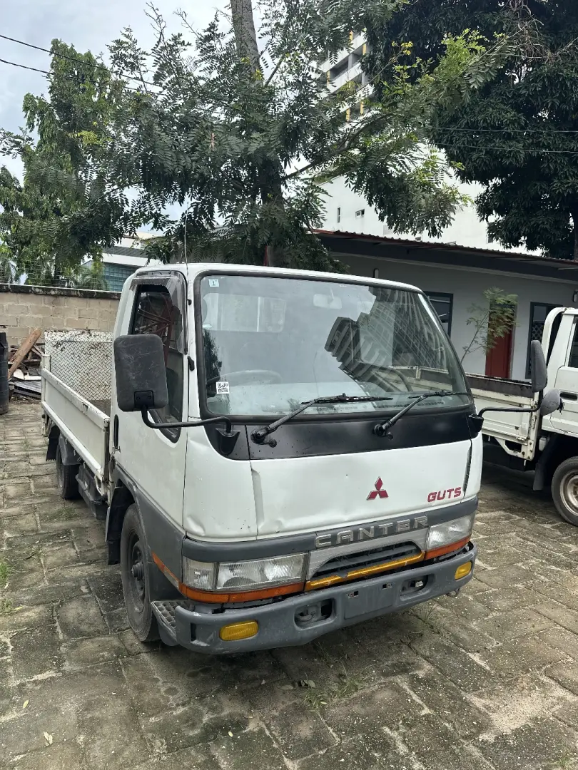 Mitsubishi Canter Guts 1998 thumbnail 4