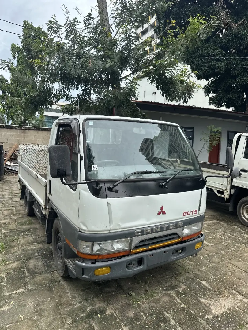Mitsubishi Canter Guts 1998 thumbnail 6