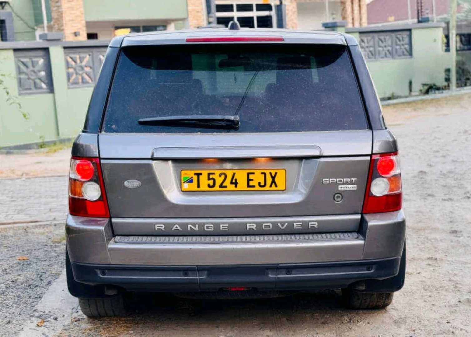 Range Rover Sport Grey Diesel (42mil) thumbnail 2