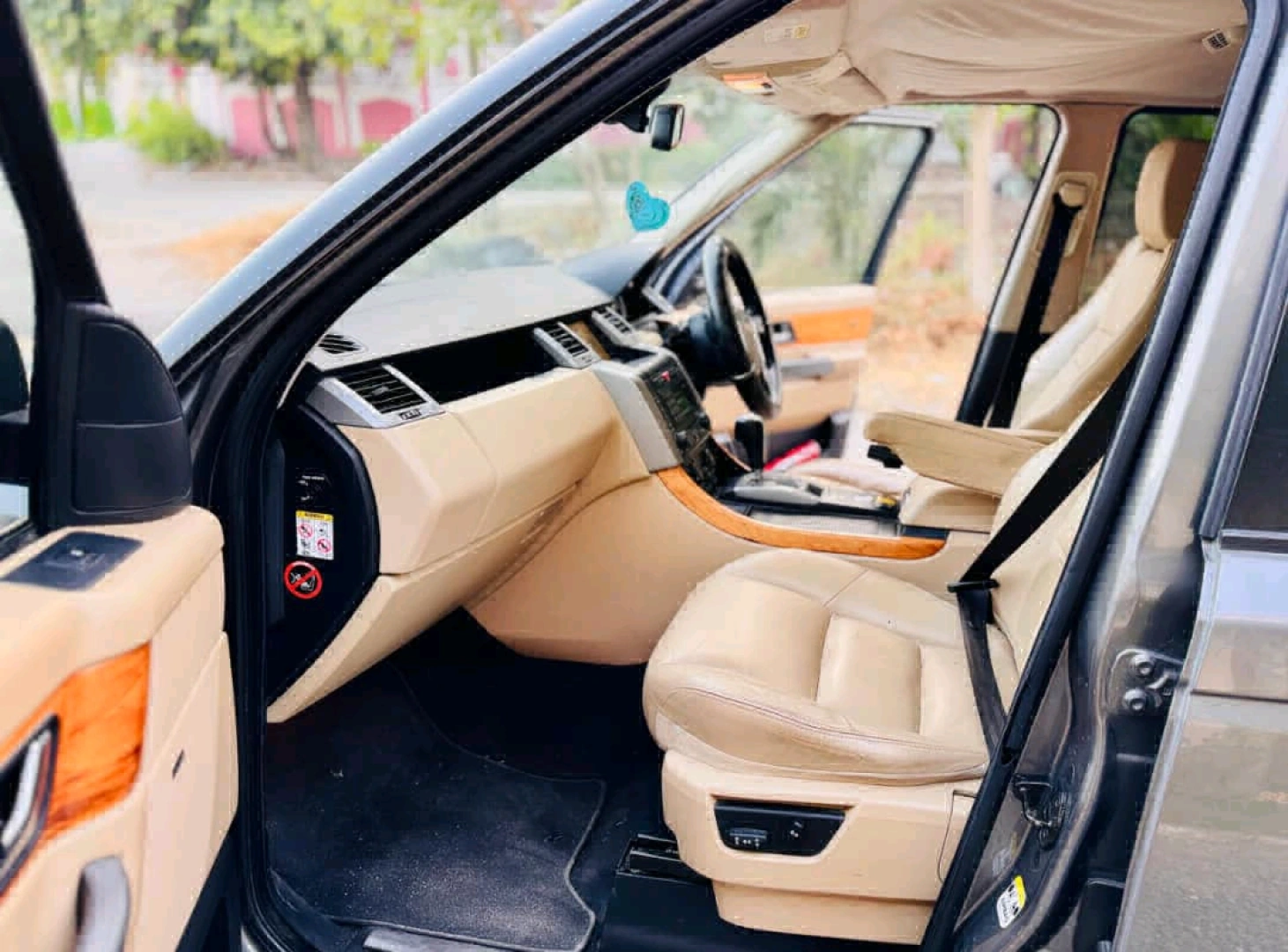 Range Rover Sport Grey Diesel (42mil) thumbnail 7