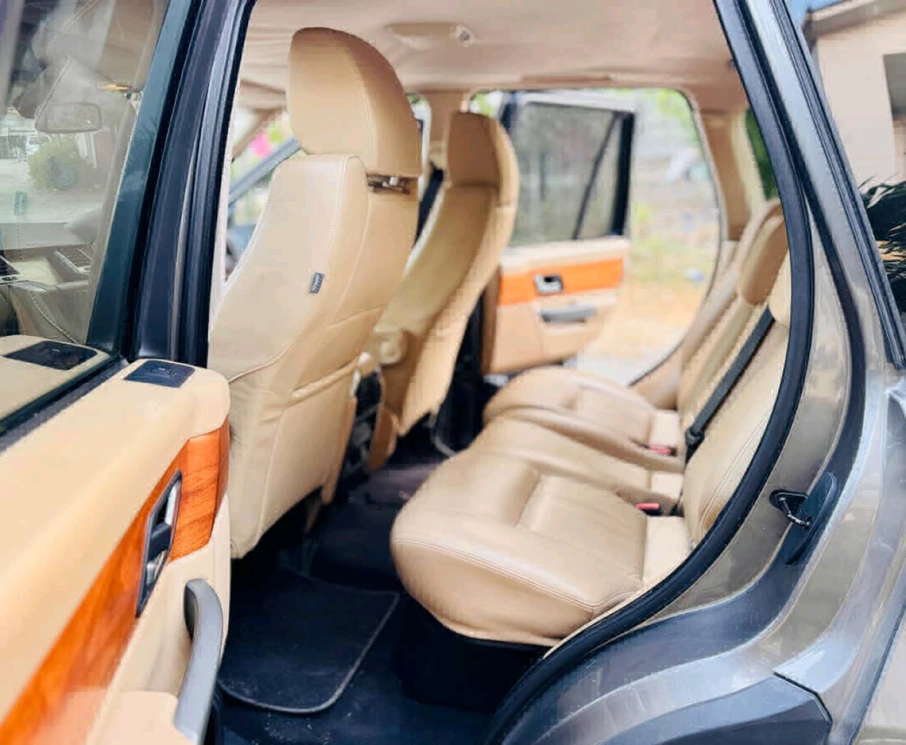 Range Rover Sport Grey Diesel (42mil) thumbnail 8