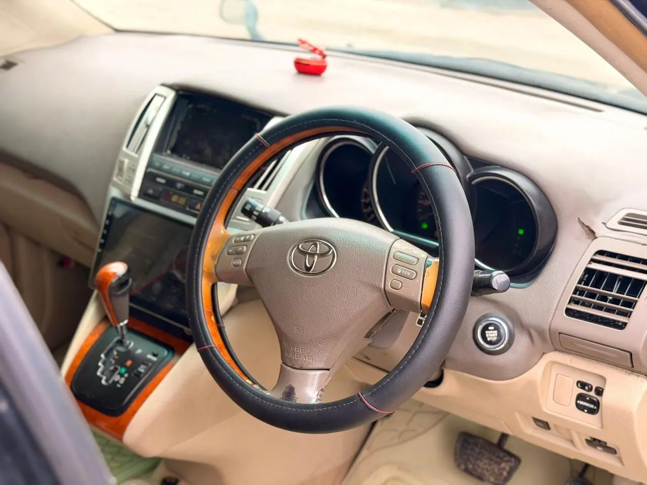 Toyota Harrier 240G (DZM) thumbnail 4