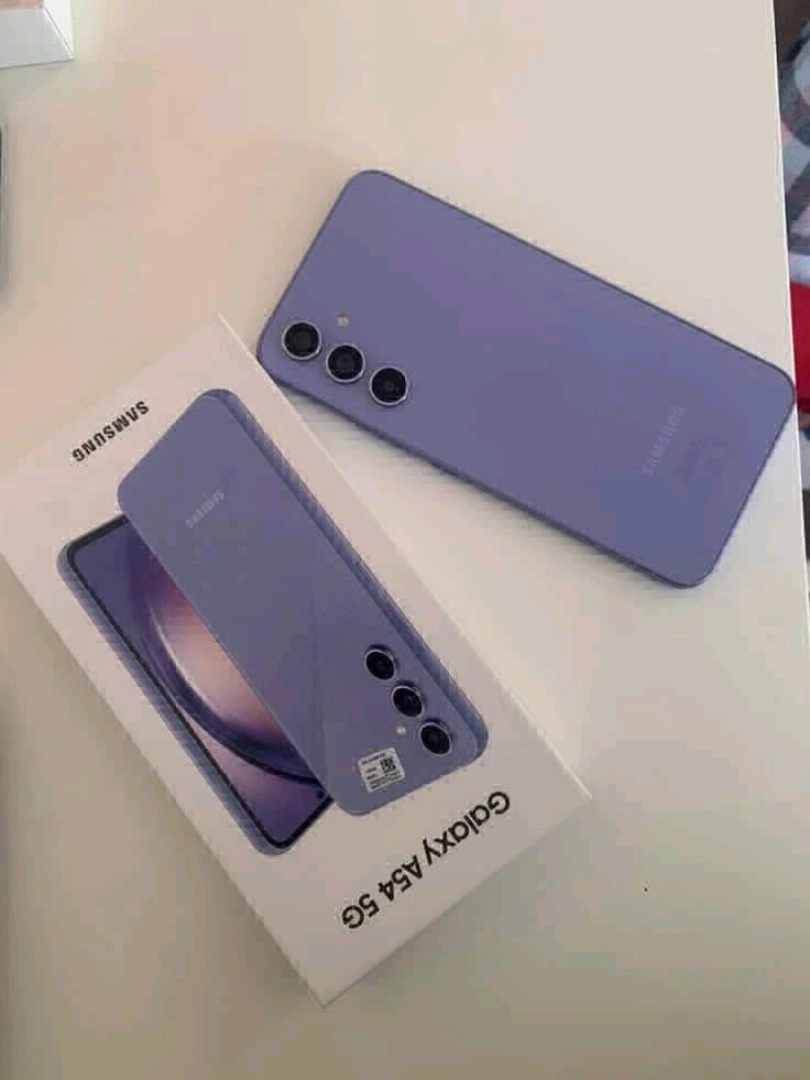 Samsung Galaxy A54 5G (128GB/6GB RAM) New + Accessories thumbnail 2