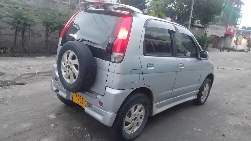 Daihatsu Terios Kid thumbnail 5