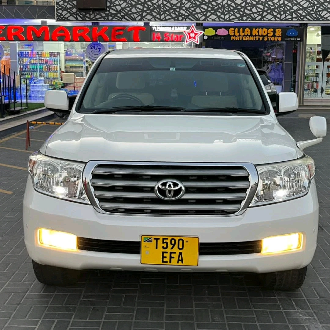 Toyota Land Cruiser V8 2010 Automatic
