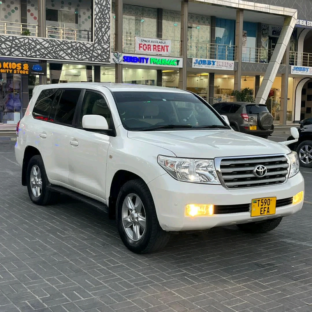 Toyota Land Cruiser V8 2010 Automatic thumbnail 4