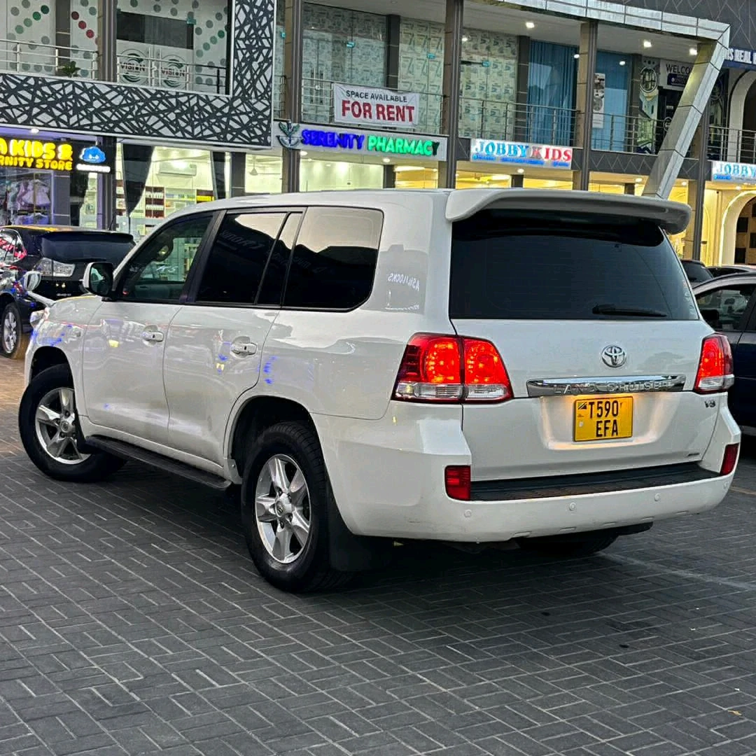 Toyota Land Cruiser V8 2010 Automatic thumbnail 7