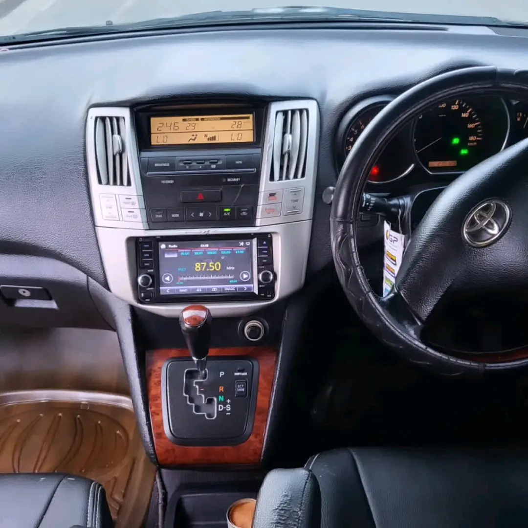 Toyota Harrier 2004 Nyeusi, AC Kamili thumbnail 8