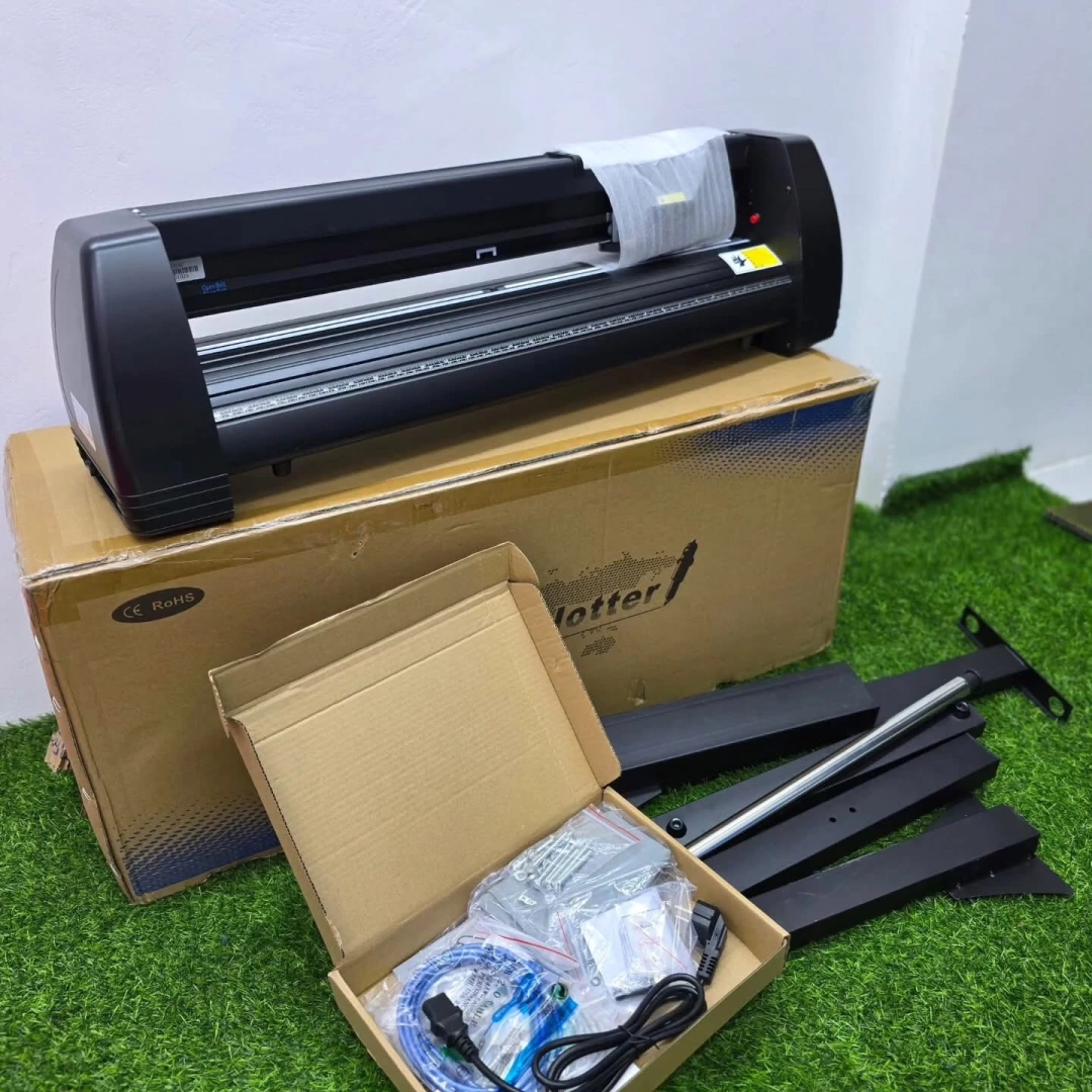 Black Cutting Plotter Machine and Epson/Canon Printers