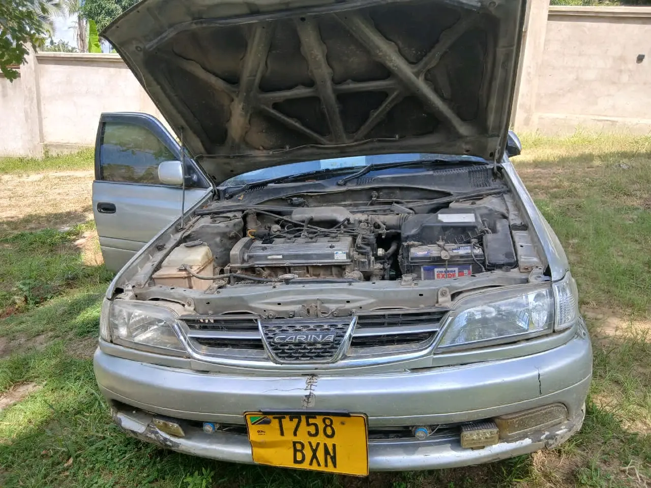 Toyota Carina Sedan - Silver thumbnail 6