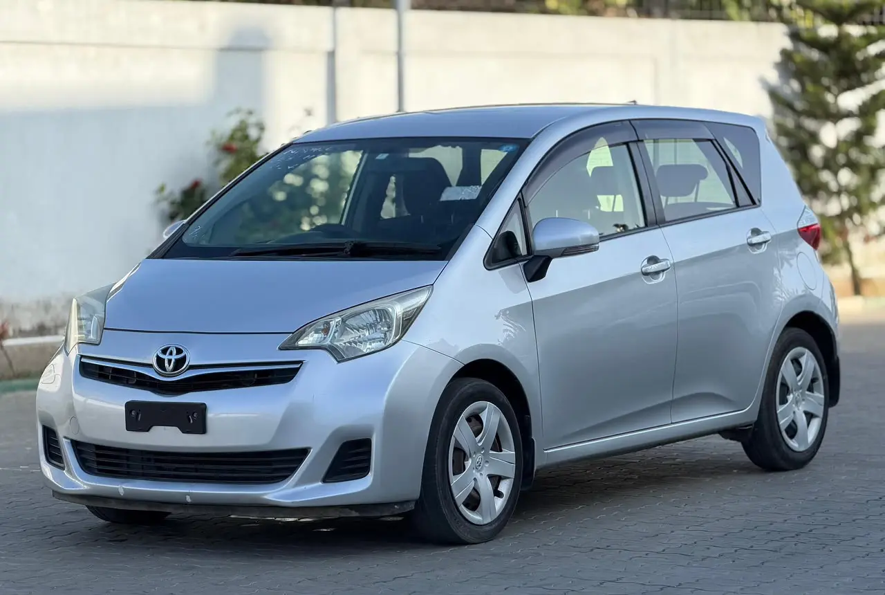 Toyota Ractis 2012 thumbnail 6