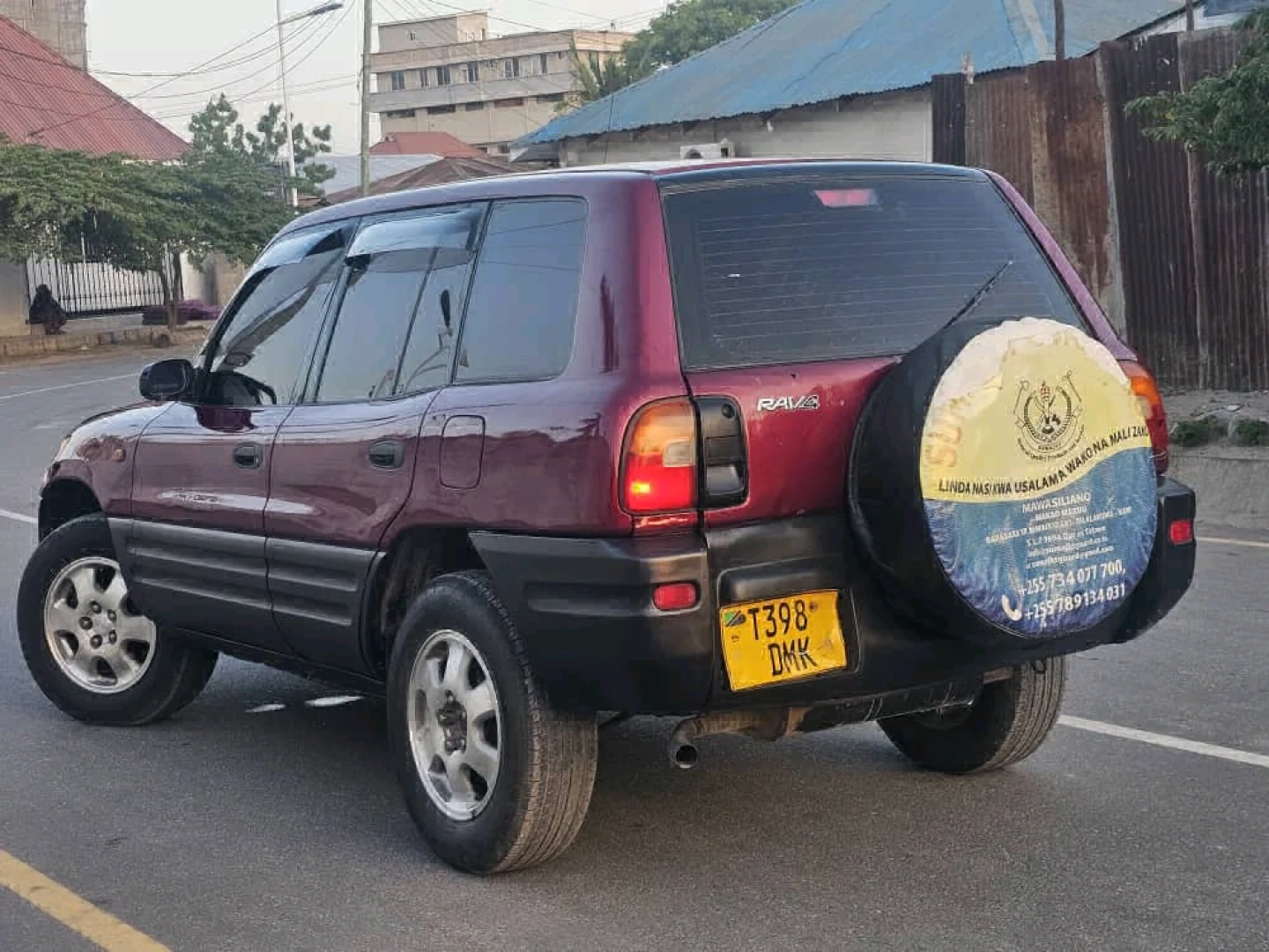 Toyota RAV4 Old Model 2000 4WD thumbnail 2