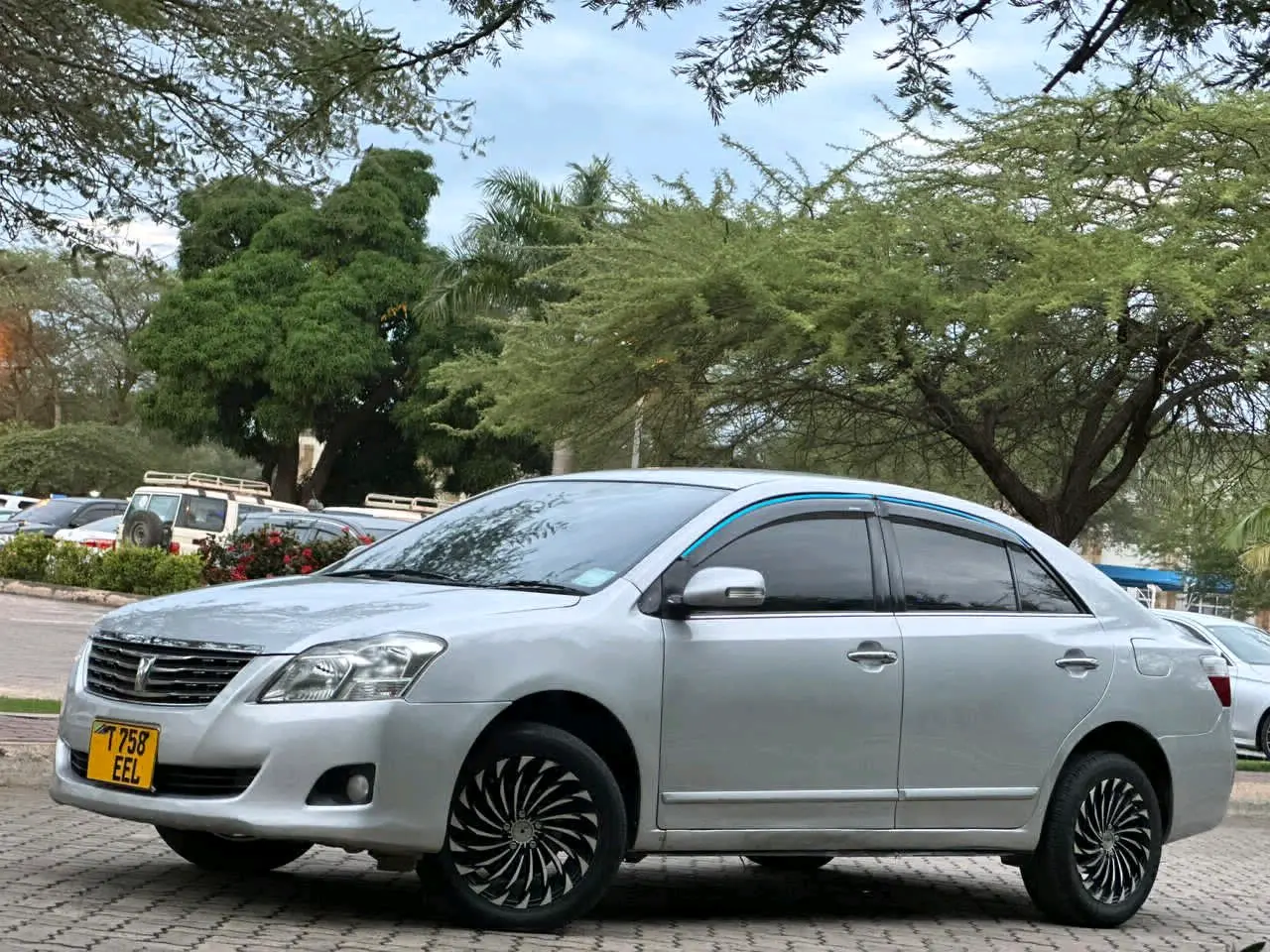 Toyota Premio 2010 New Model thumbnail 2
