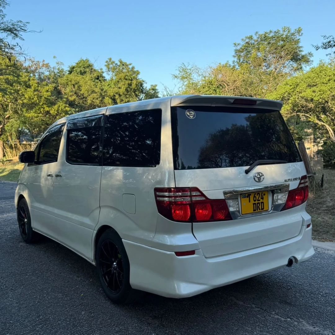 Toyota Alphard Minivan 2005 - Full AC, Sport Rims thumbnail 3