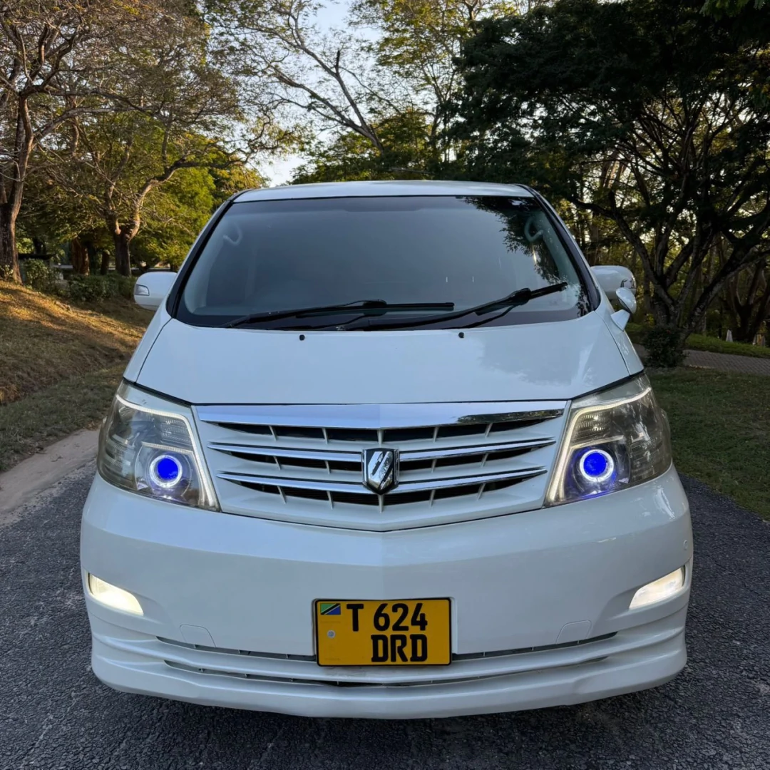 Toyota Alphard Minivan 2005 - Full AC, Sport Rims thumbnail 5
