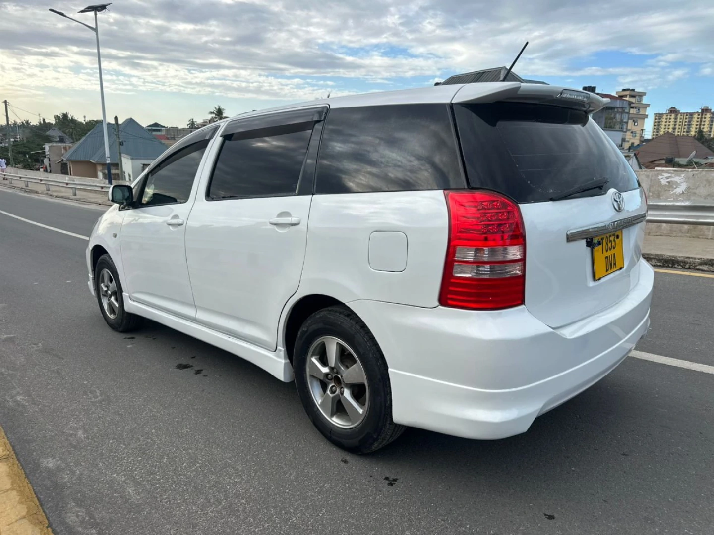 Toyota Wish Minivan 2005 Model (1790cc)