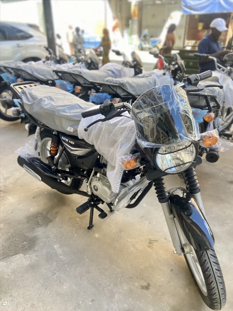 Bajaj Boxer 125HD & 125BMX Motorcycles