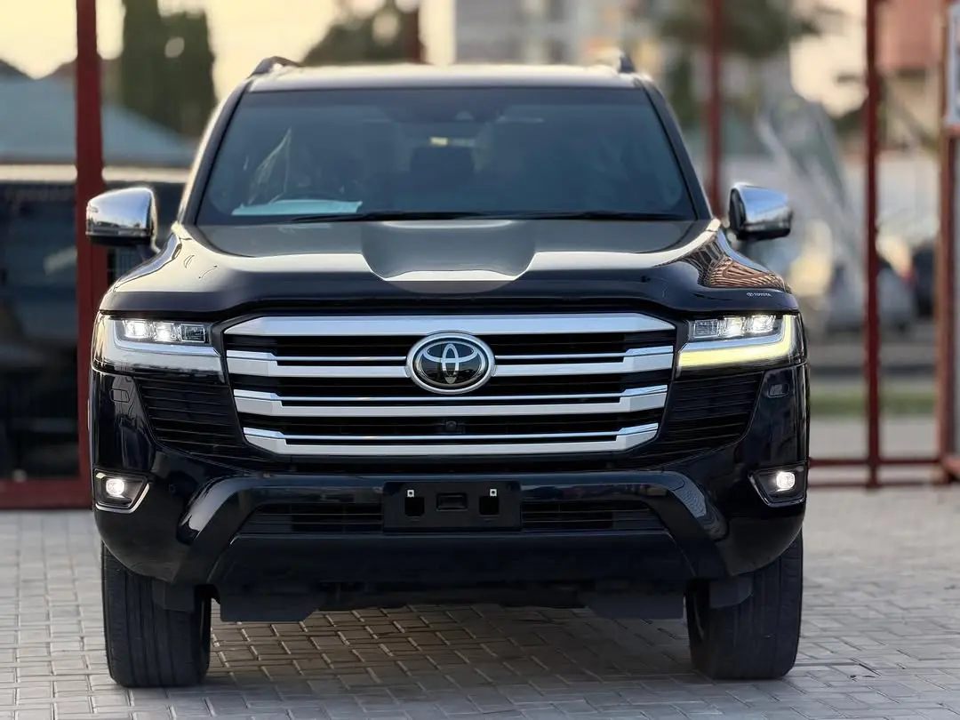 2024 Toyota Land Cruiser VX R 3.3L Diesel