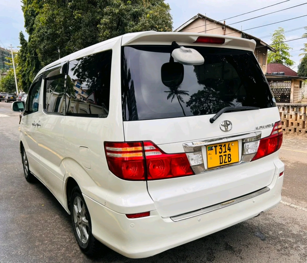 Toyota Alphard 2006 Automatic Minivan thumbnail 7