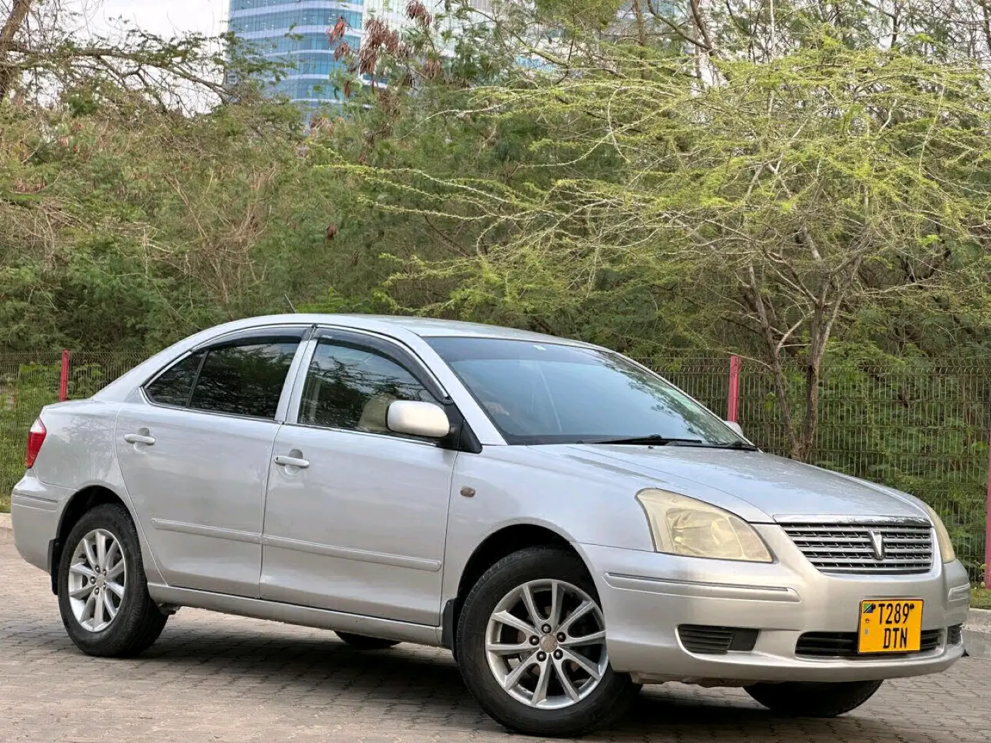 Toyota Premio F 2005 Silver - 1490cc thumbnail 5