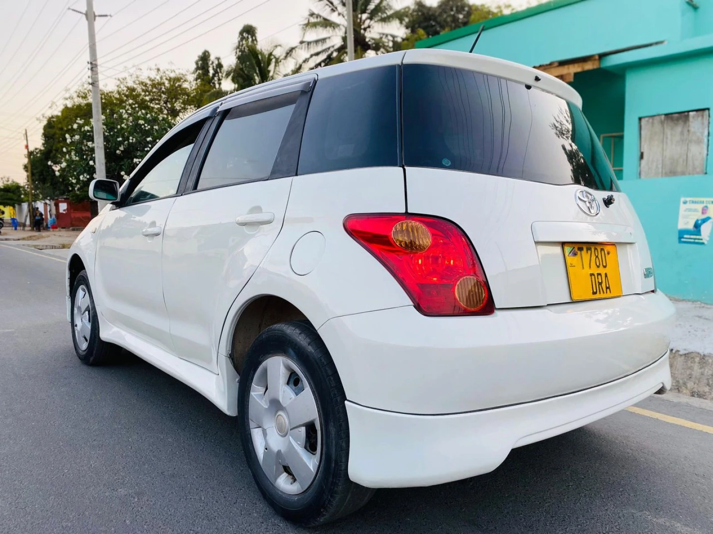 Used 2004 Toyota Ist 1290cc (Reg No. DRA) thumbnail 4