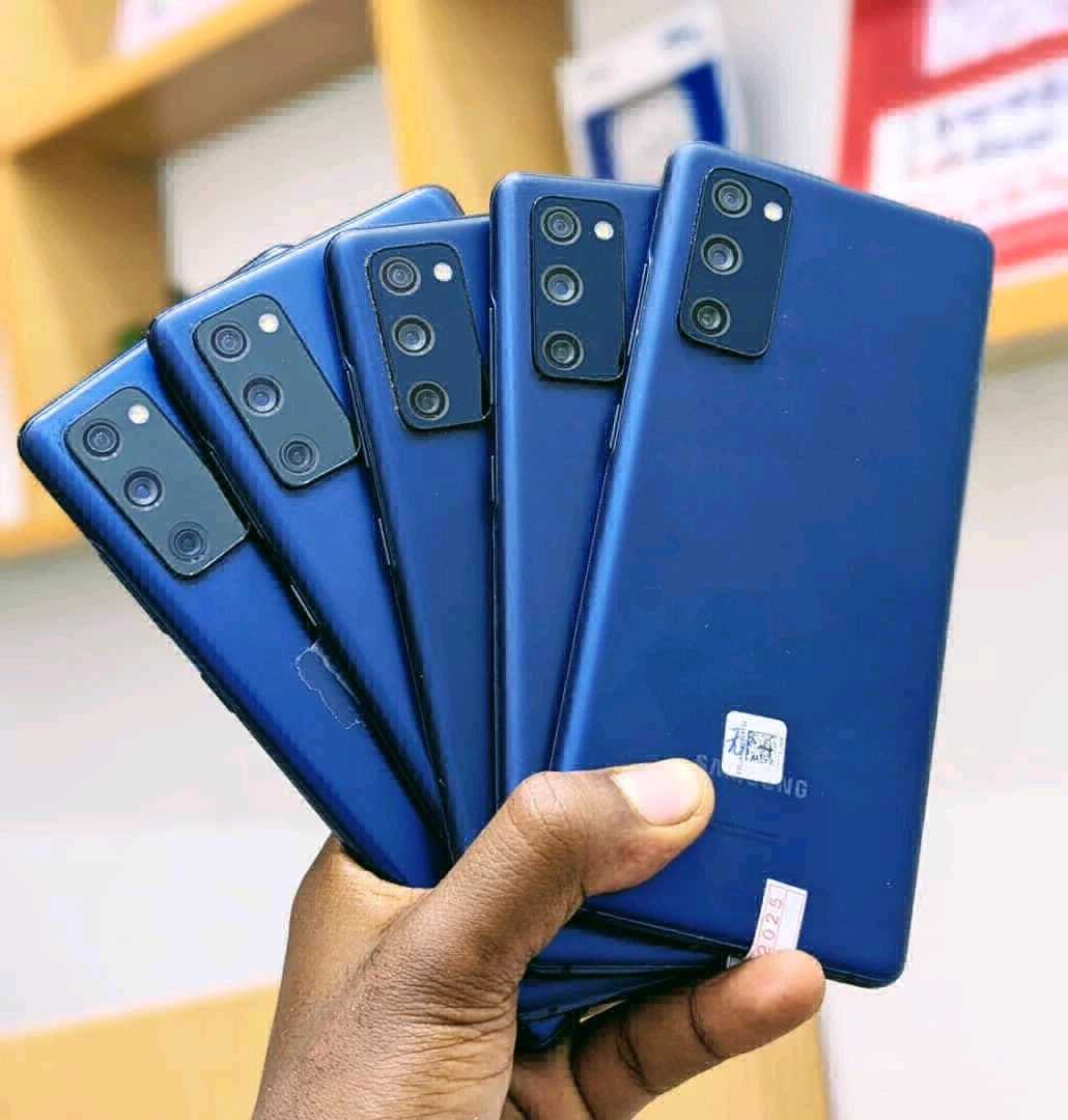 Used Samsung Galaxy S20 FE 5G (6GB RAM, 128GB)