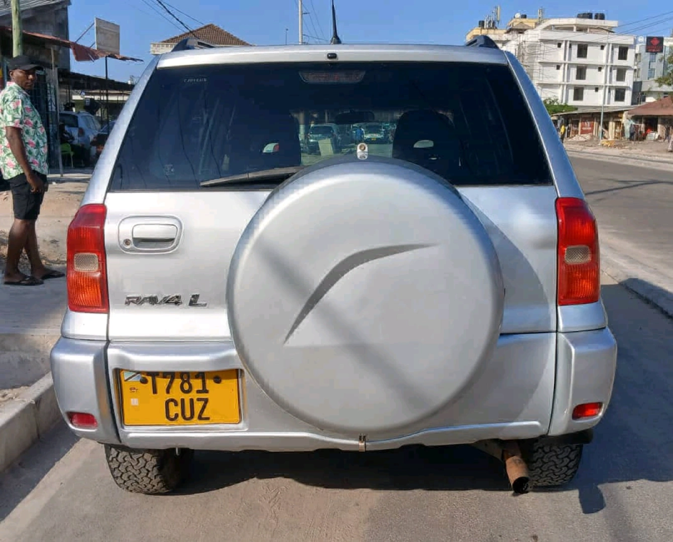 Toyota RAV4 SUV Silver thumbnail 4