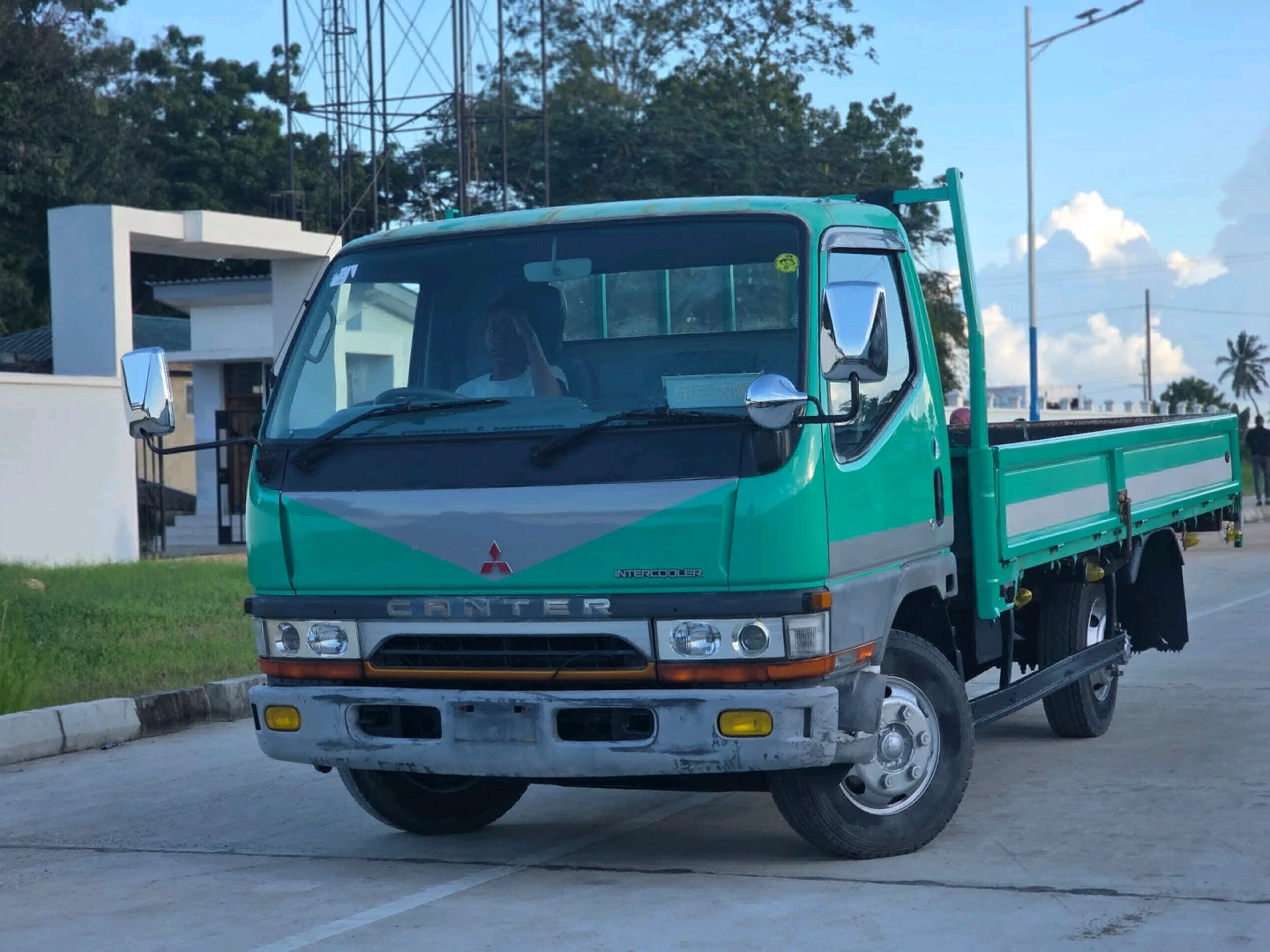 1999 Mitsubishi Canter Truck 4500cc Turbo thumbnail 3
