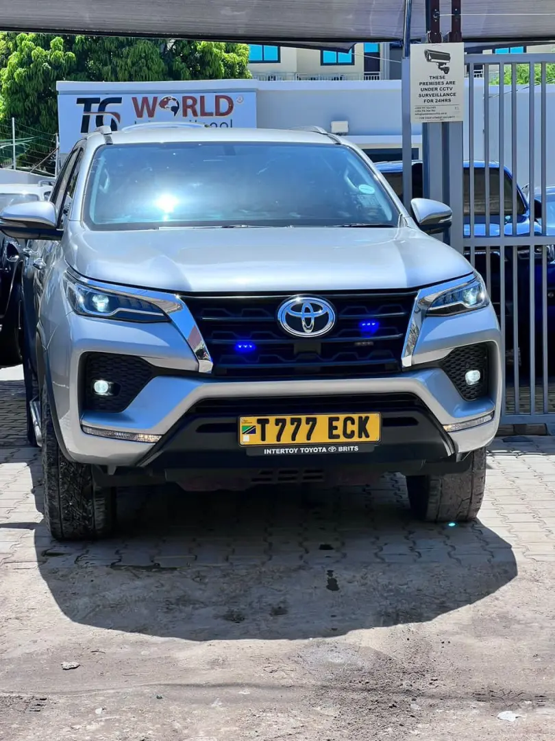 Toyota Fortuner 2022 2.8 Diesel thumbnail 4
