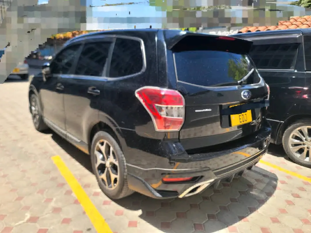Black Subaru Forester 2021 for Sale thumbnail 3