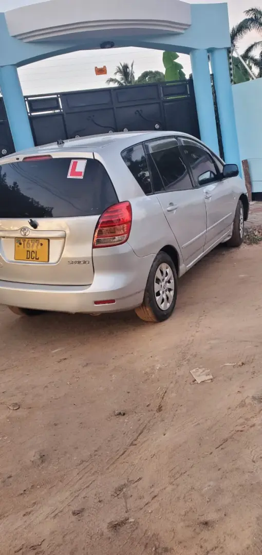 Toyota Spacio DCL thumbnail 4