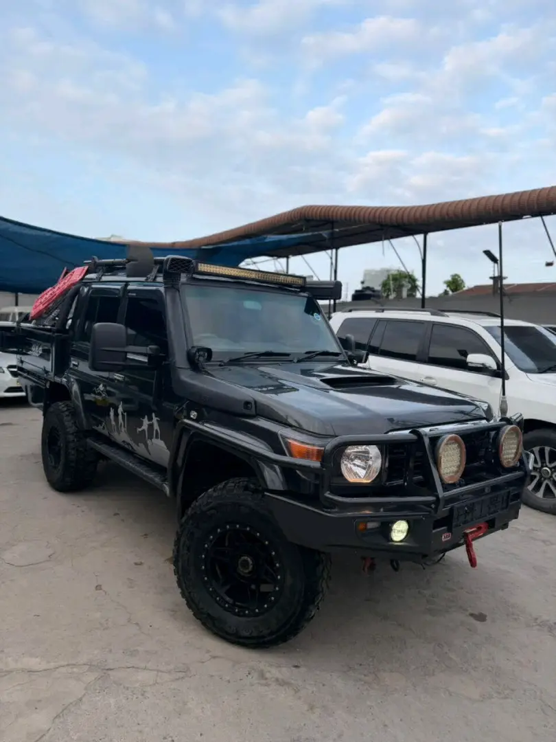 Toyota Land Cruiser Double Cabin 2012 Diesel