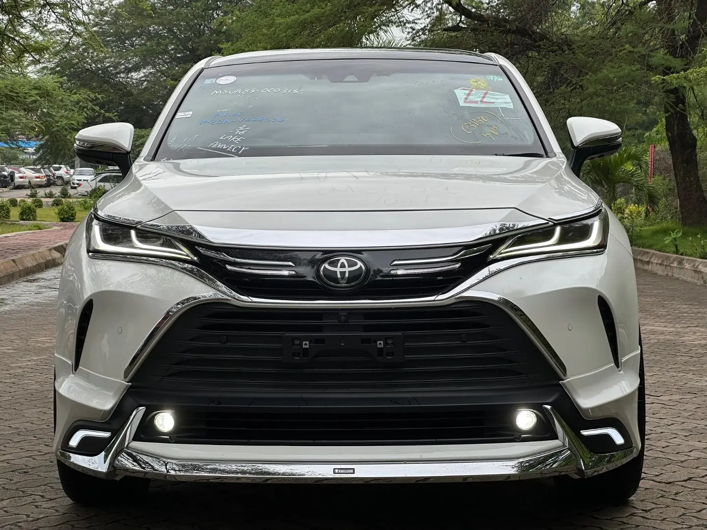 2020 Toyota Harrier Z Package
