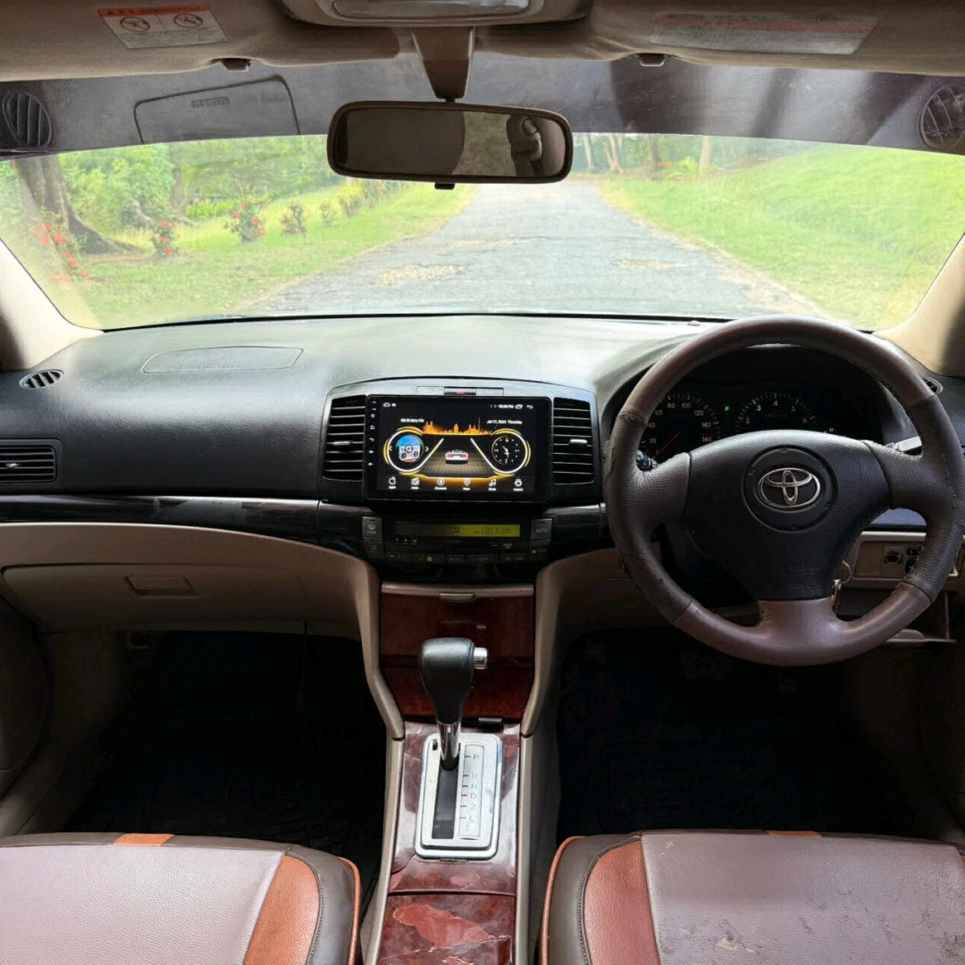 Toyota Allion Sedan 2004 Model thumbnail 7