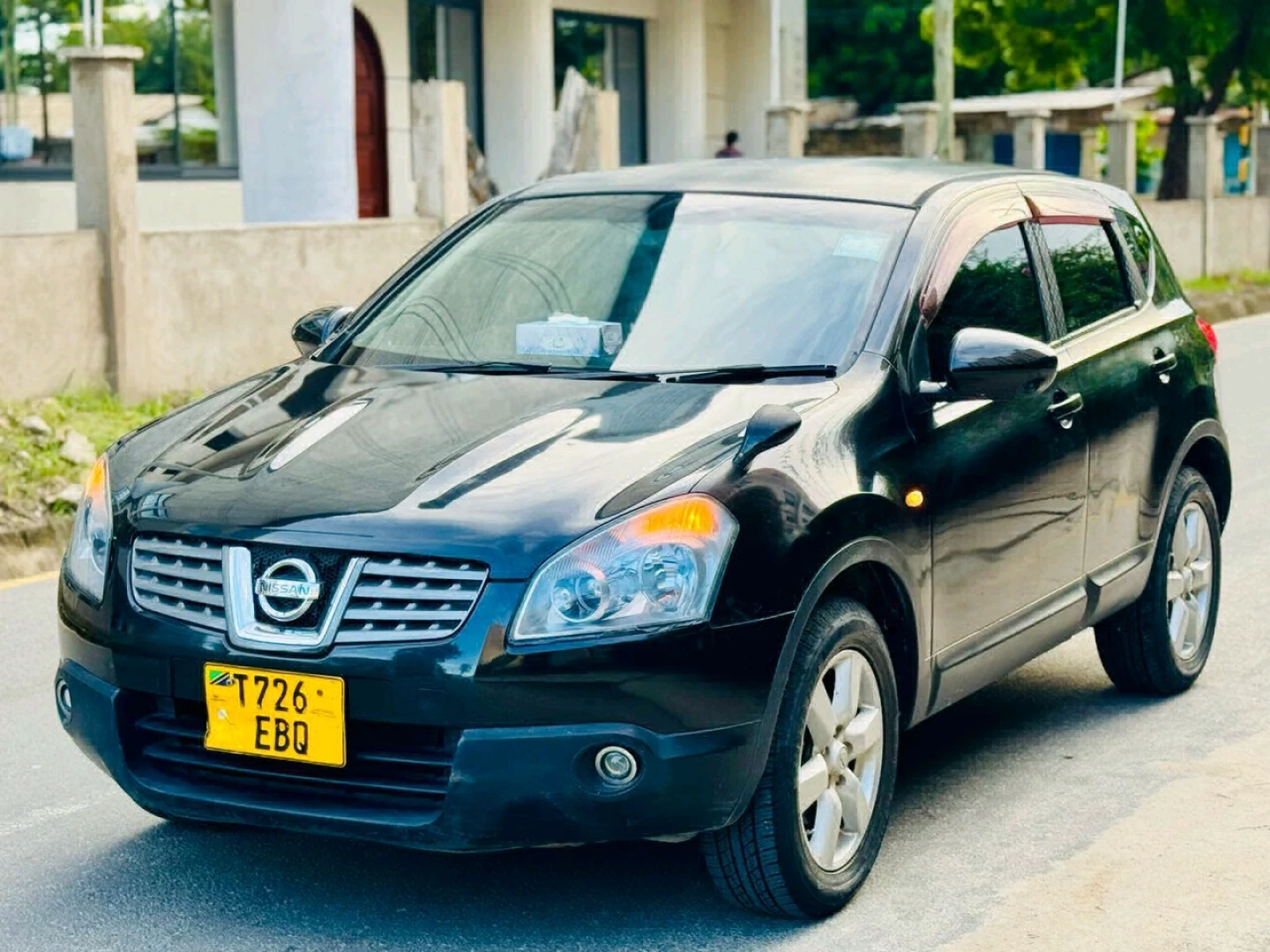 Black Nissan Dualis (Qashqai) 2008, 1990cc thumbnail 4