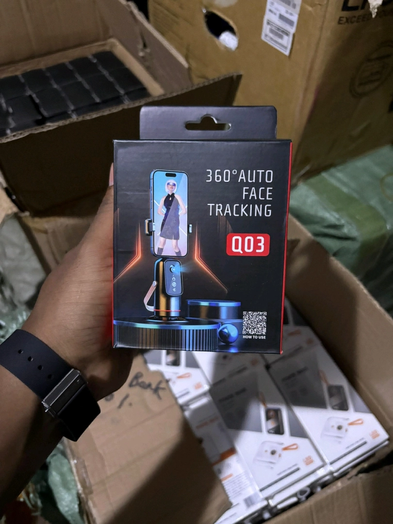 Q03 360 Auto Face Tracking Phone Mount Smart Tripod