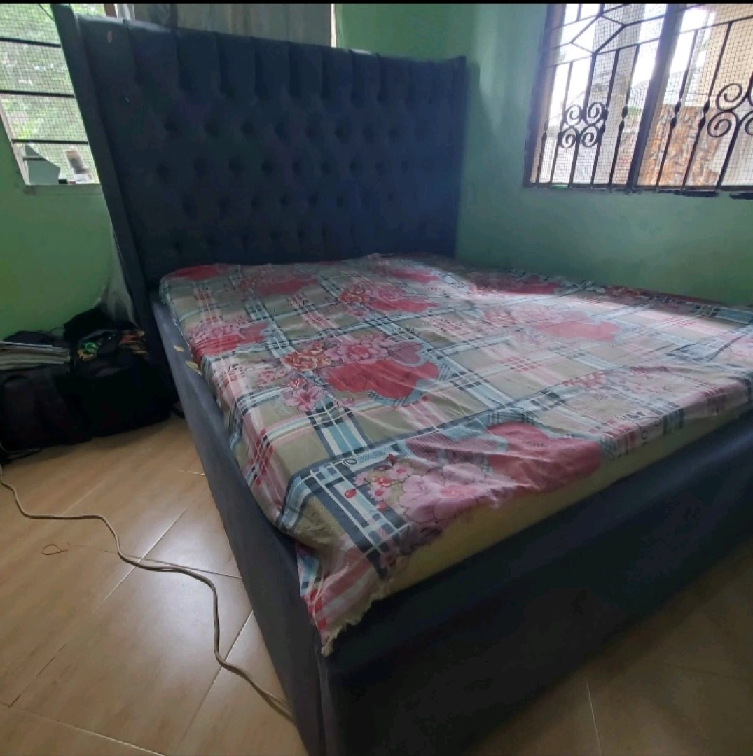 Kitanda na Godoro 5x6 thumbnail 3