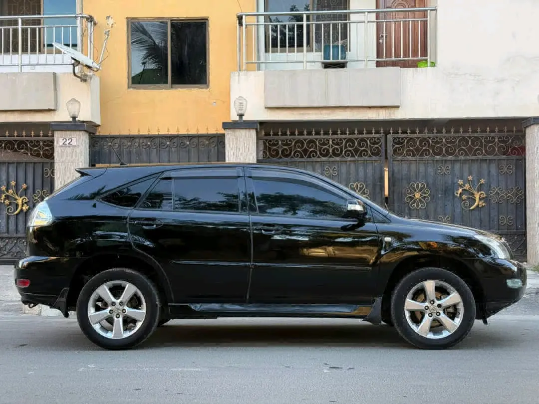 Toyota Harrier 2006 Nyeusi thumbnail 2