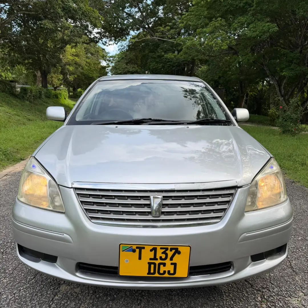 Toyota Premio 2004