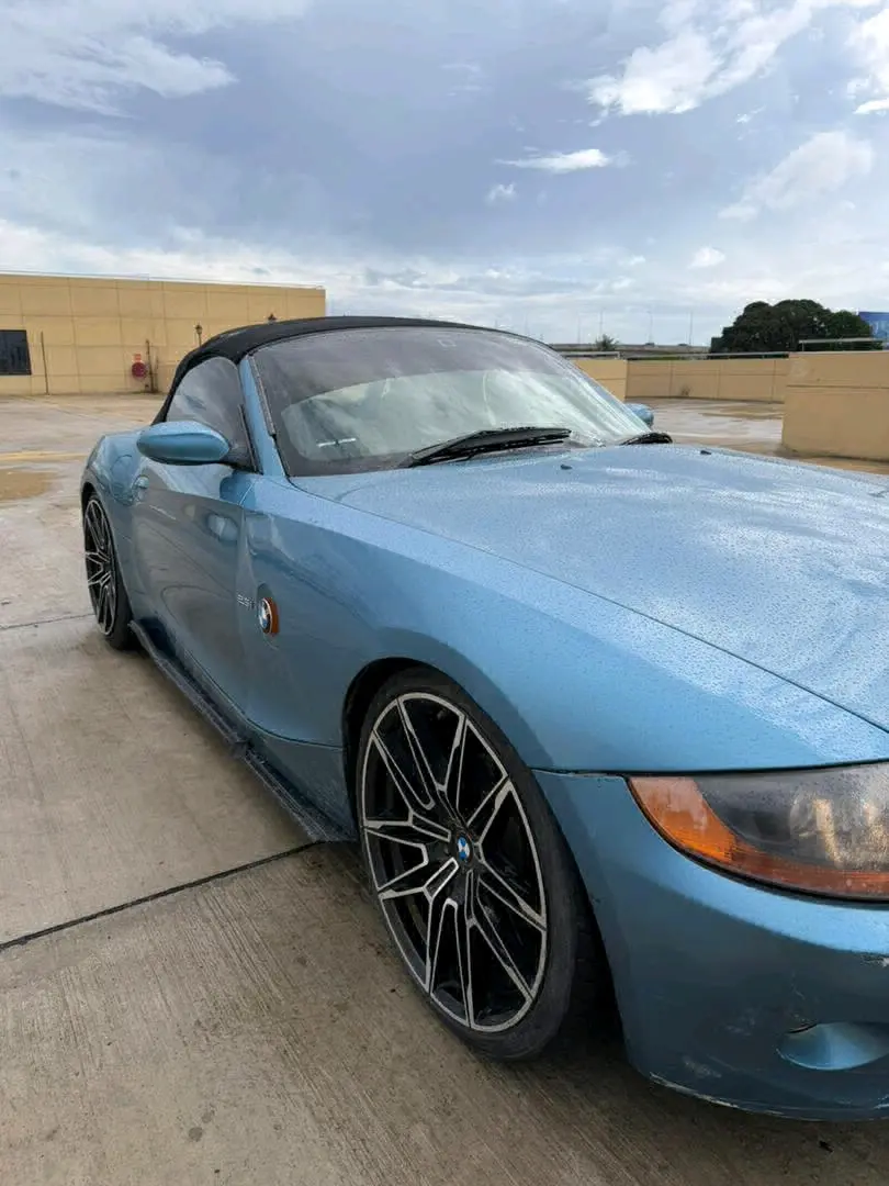 BMW Z4 2004 thumbnail 5