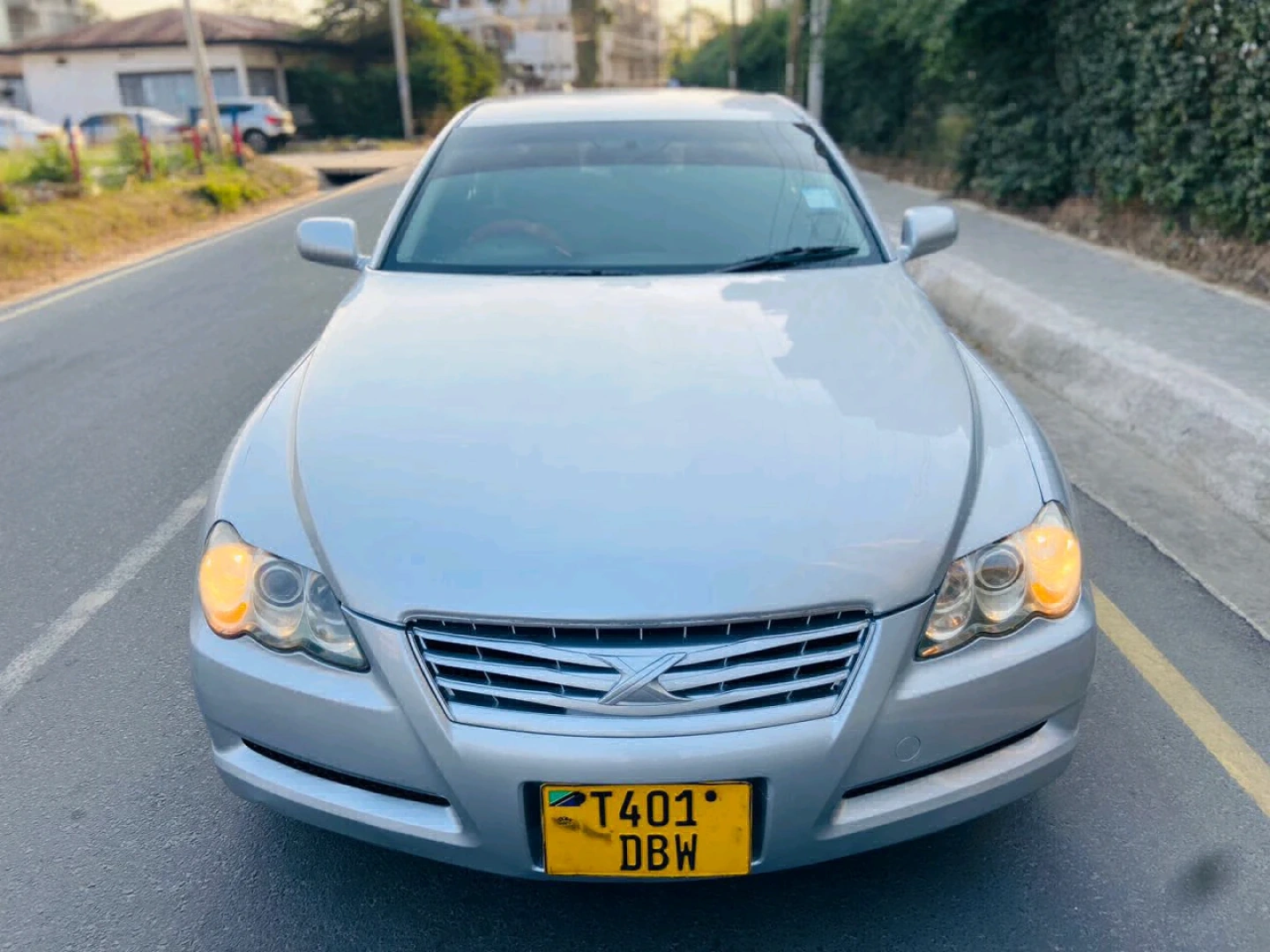 Toyota Mark X 2005 T401DBW Low Mileage