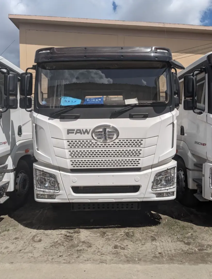 FAW Prime Mover Truck thumbnail 4