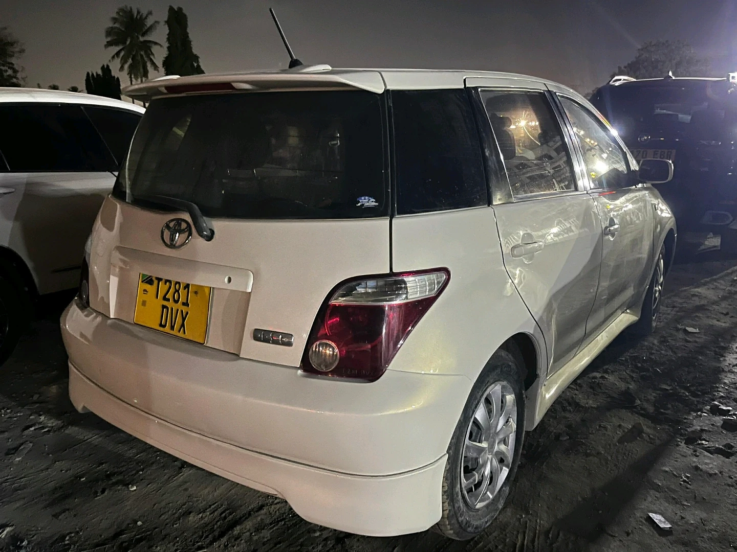 Toyota Ist 2003 Vvti for Sale thumbnail 3