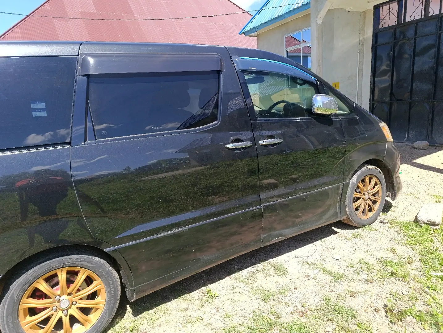 Used Black Toyota Alphard Minivan 2400cc Full AC thumbnail 4