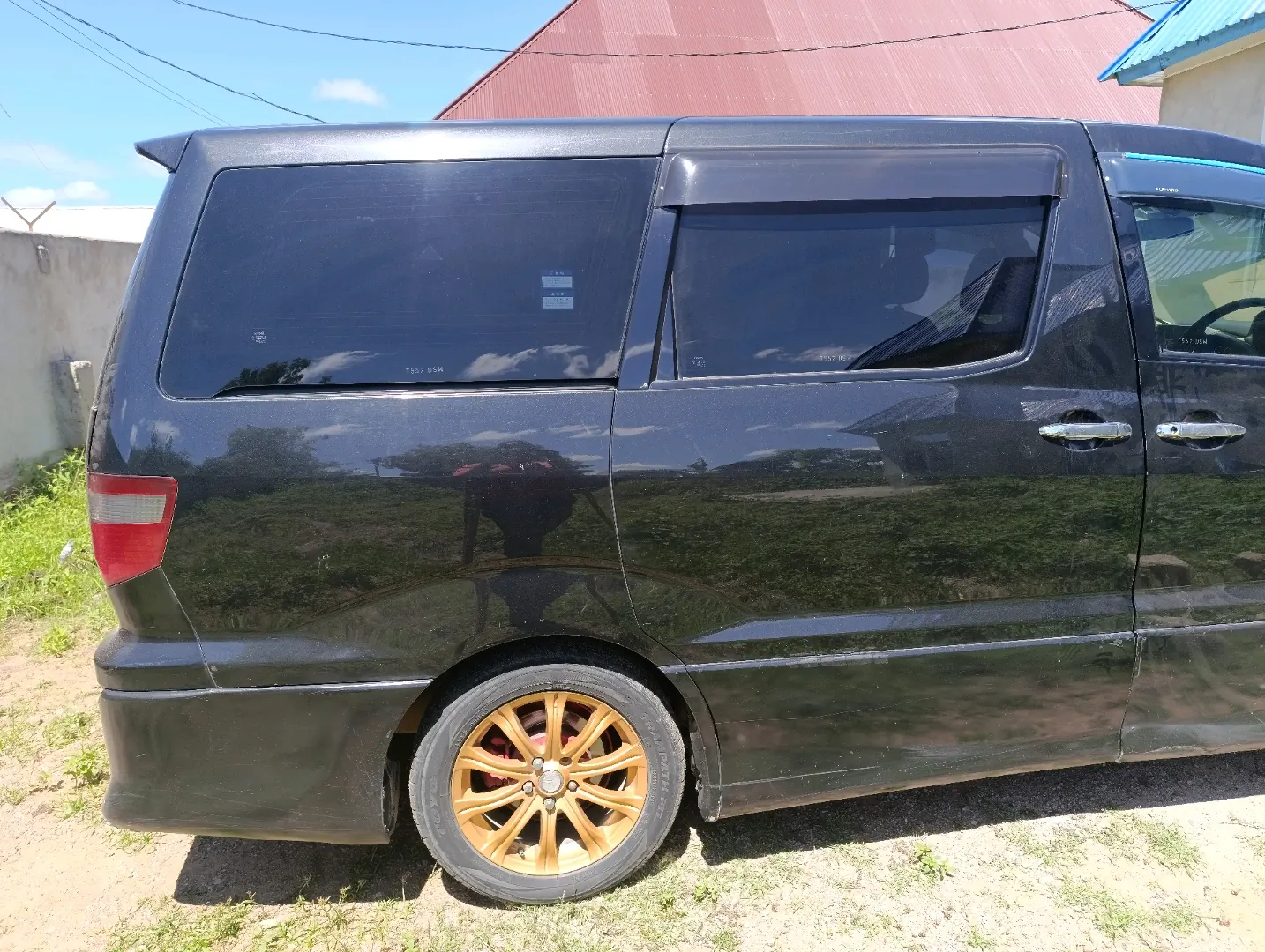 Used Black Toyota Alphard Minivan 2400cc Full AC thumbnail 5